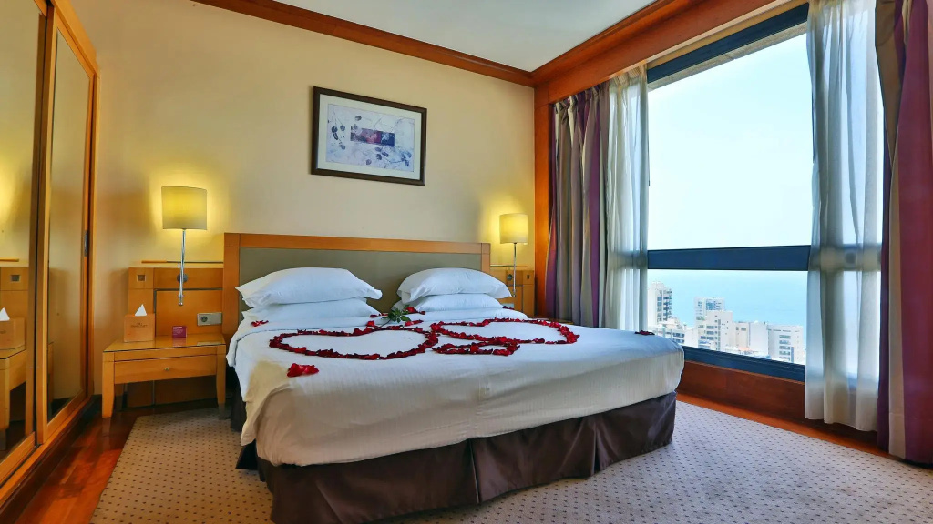 Standard Club room