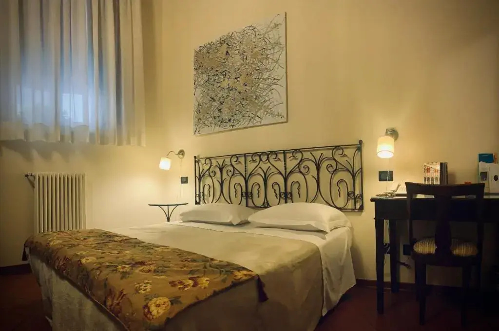 Economy room