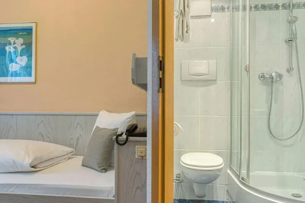 Standard Single room (single bed)