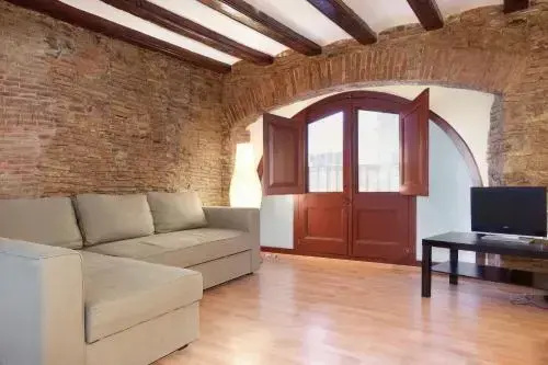 Beautiful 2-bedroom Flat In The City Center