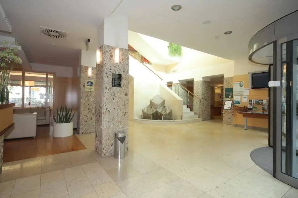 Premier Hotel Lovec - Général