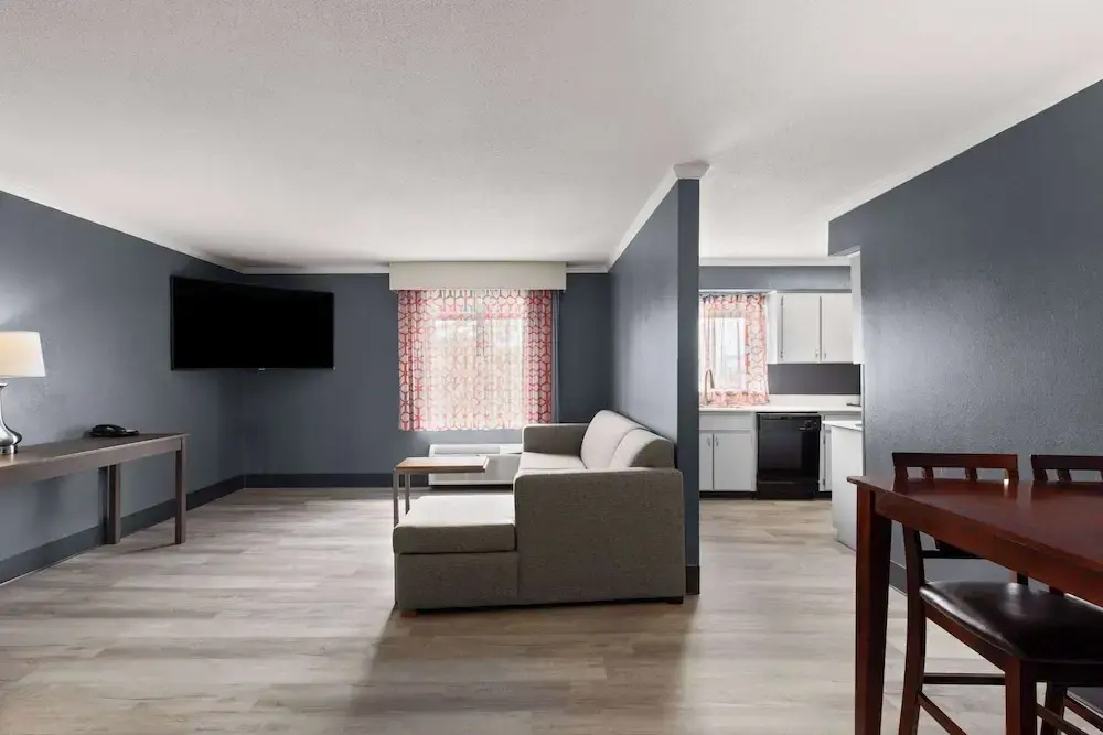 La Quinta Inn & Suites by Wyndham Goodlettsville - Nashville - Chambres