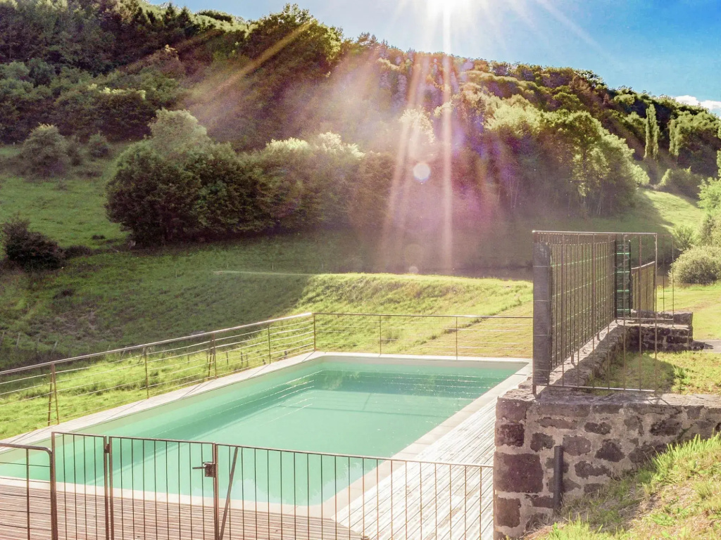Modern Villa in Serilhac with Private Pool