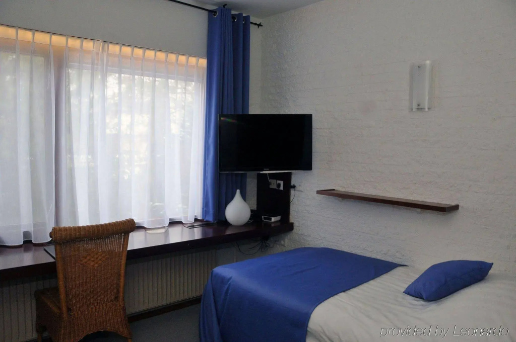 Hotel Dordrecht - 3