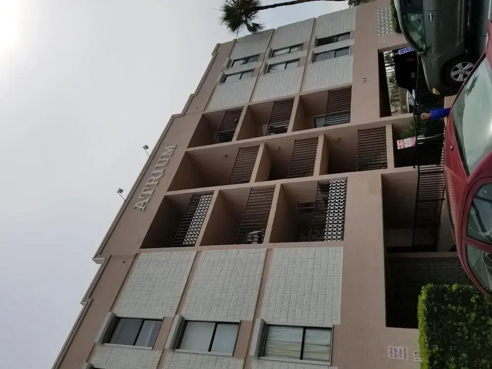 Walk to Beach - Heart of Entertainment District 1 Bedroom Home by RedAwning