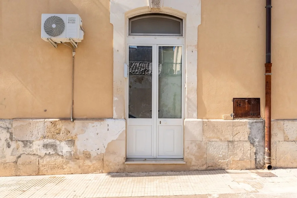 Casetta Ragusa by Wonderful Italy
