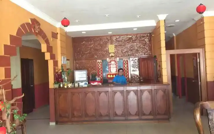 21st Century Hotel