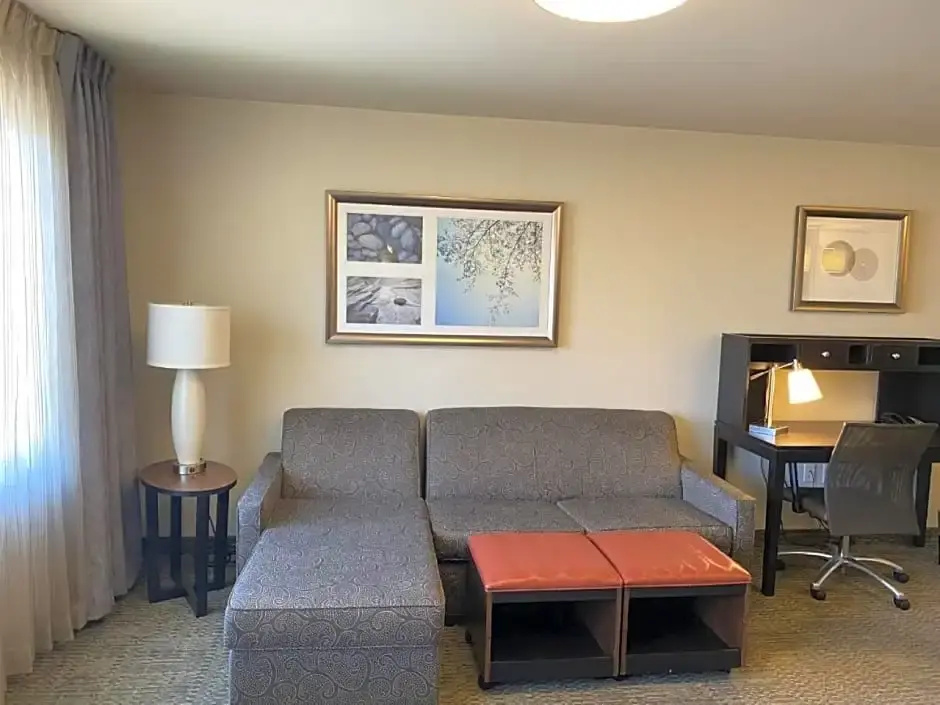 2 Bedrooms Suite