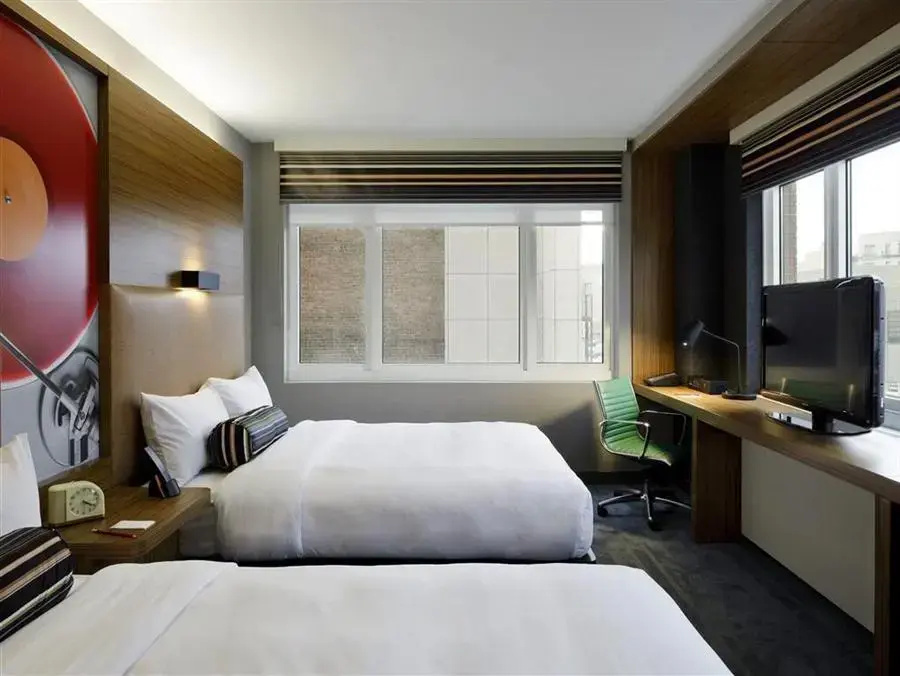 Aloft room