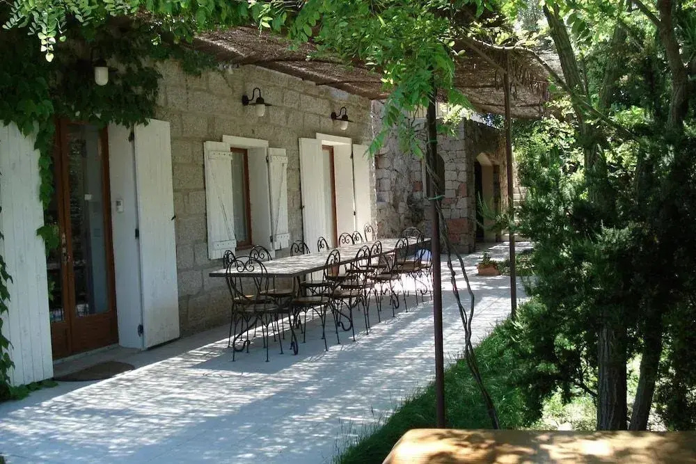 L'Hôte Antique