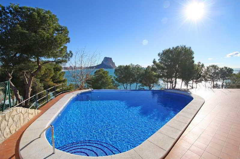 Calpe Puerto Blanco 3000