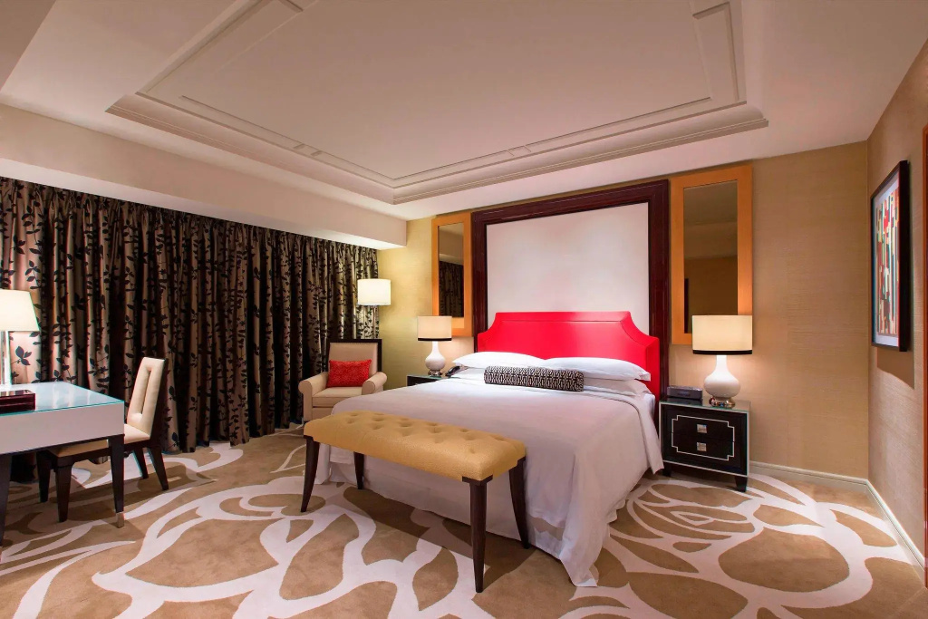 1 Bedroom Deluxe Club Suite