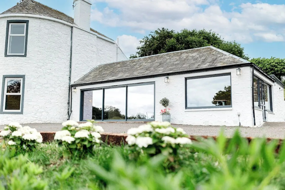 Torr House