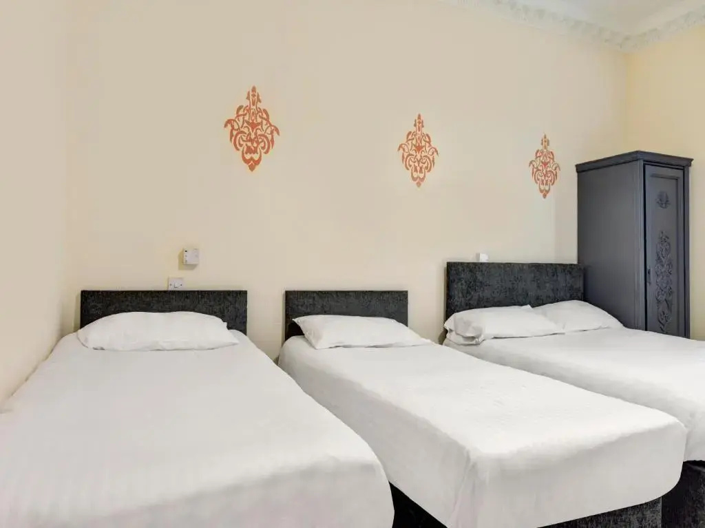 Empire Hotel - Chambres