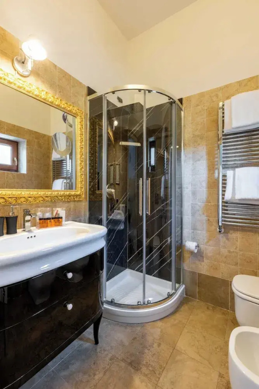 Classic Double room (full double bed)