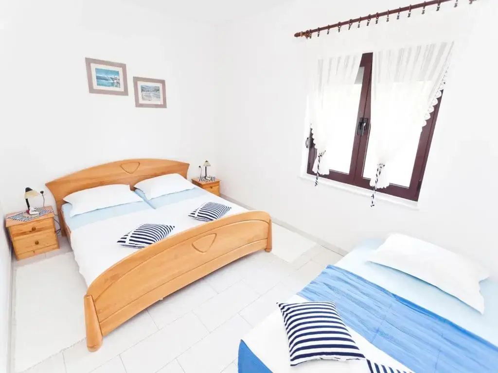 3 Bedrooms Apartment with sea view