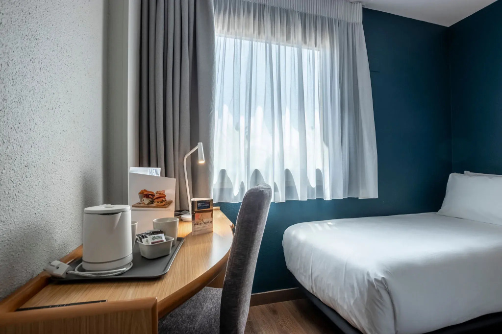 Travelodge Alicante Puerto - Chambres