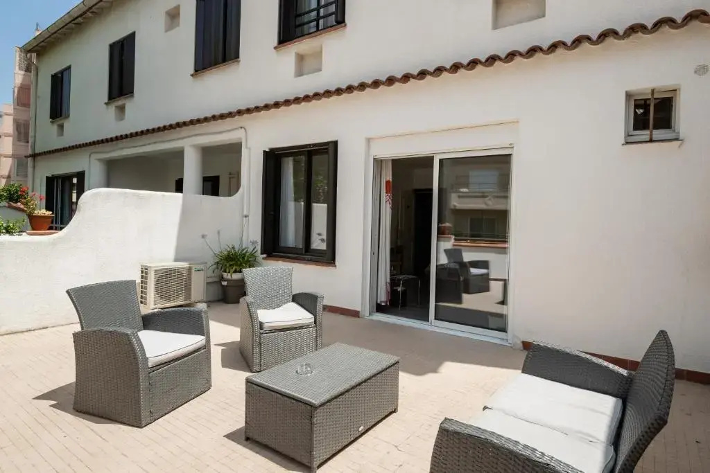 Standard Triple room with balcony