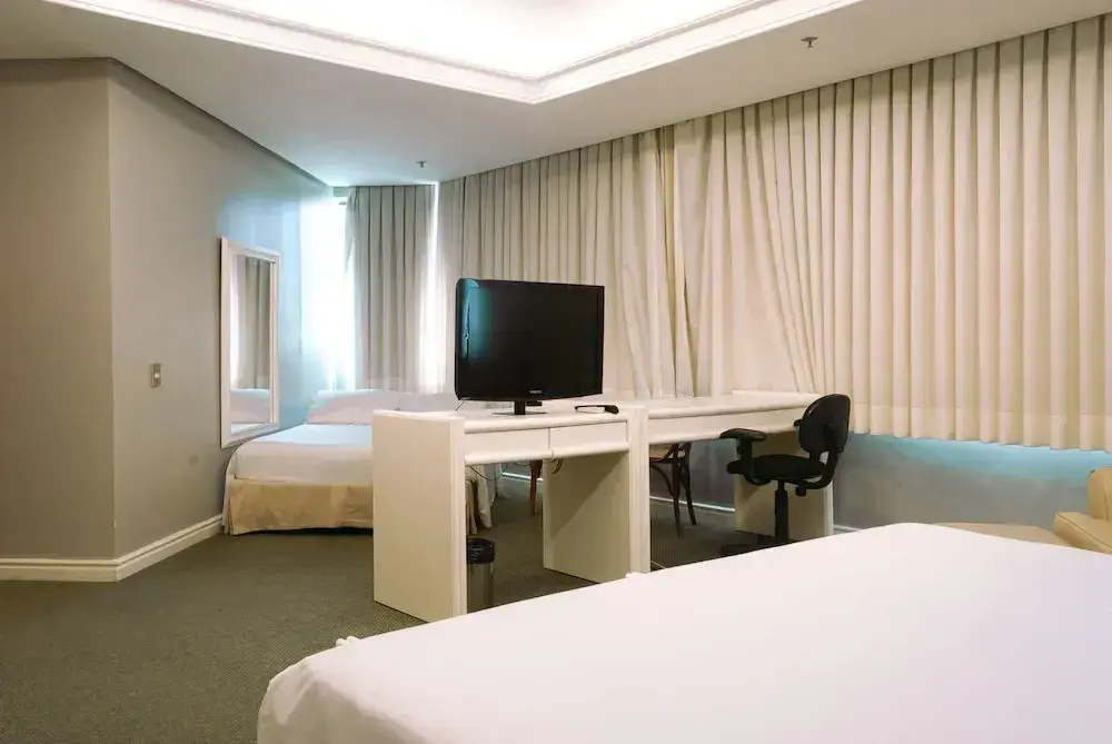 Master Porto Alegre Hotel - Av Carlos Gomes, Proximo Consulado Americano - Chambres