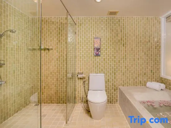 Двухместный номер Premier двуспальная кровать в The Briza Beach Resort Khaolak