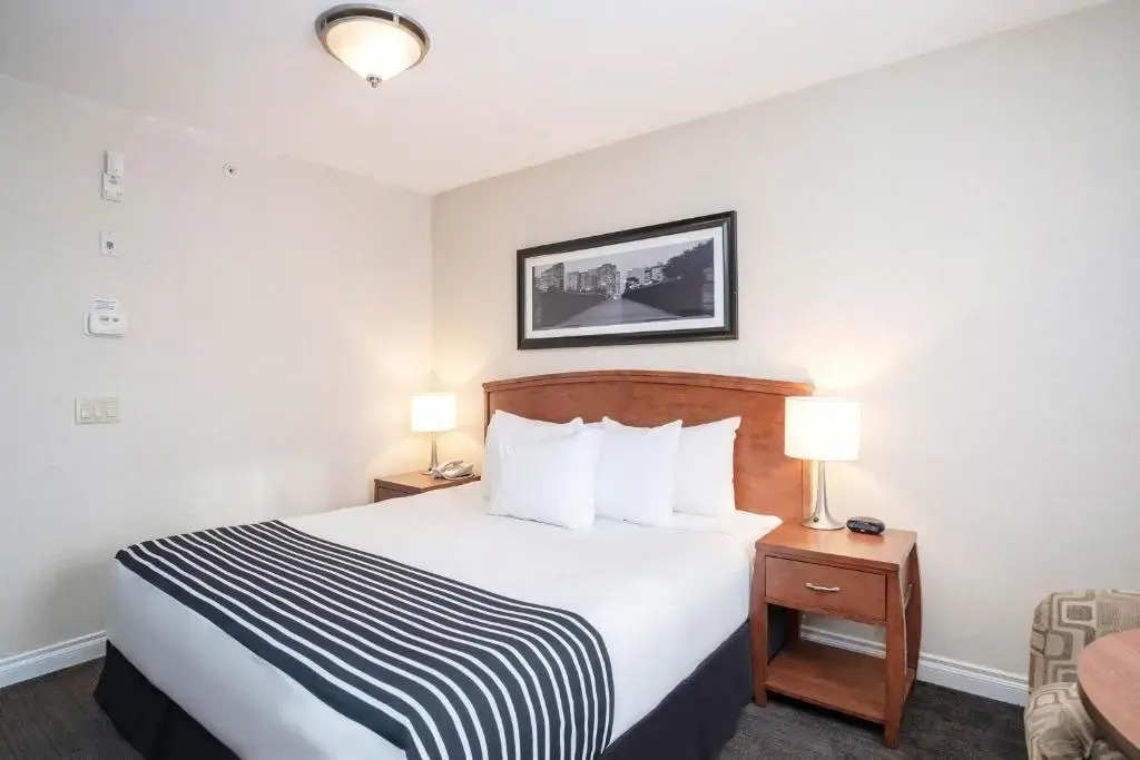 Sandman Hotels & Suites Calgary West - Chambres