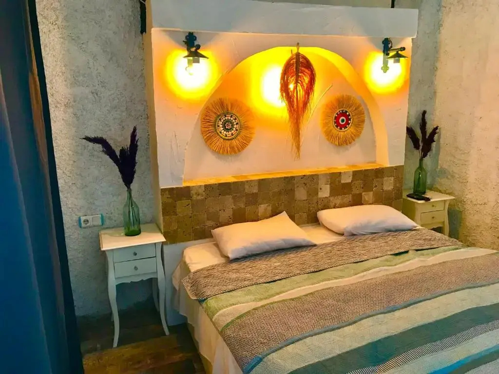 Standard Double room with garden view (full double bed)