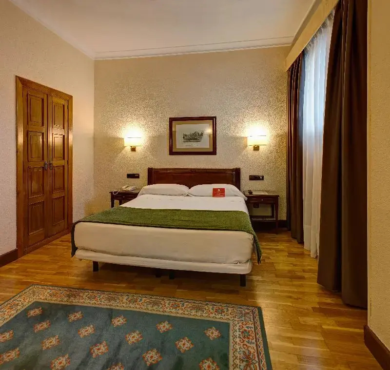 Hotel Hernan Cortes - Chambres