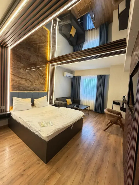 Standard Double room (full double bed)
