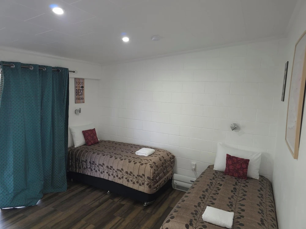 Golden Aura Suites in Stratford
