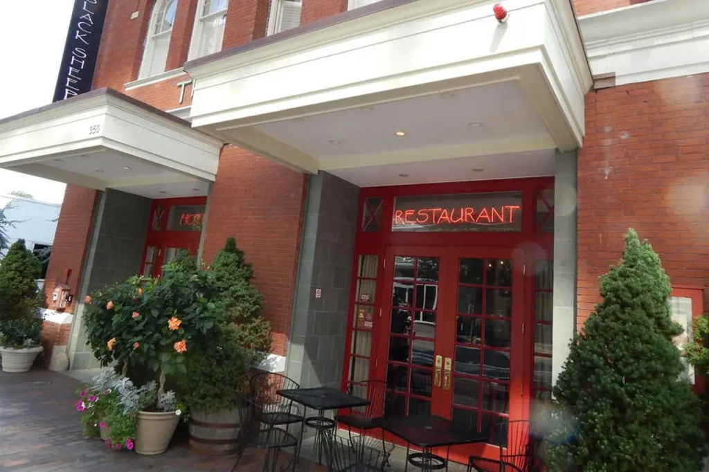 The Kendall Hotel at the Engine 7 Firehouse