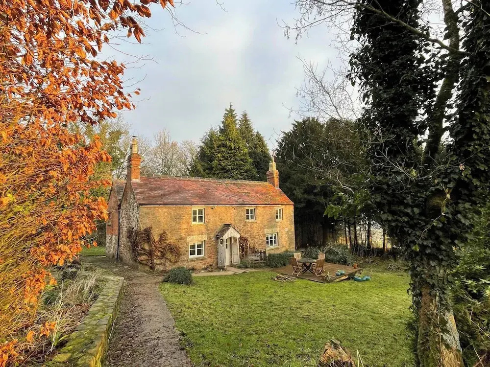 Cosy Cottage Nestled in May Hill Woodlands