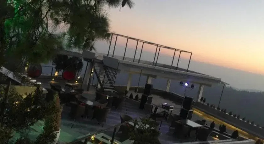 Beach & Waterfront