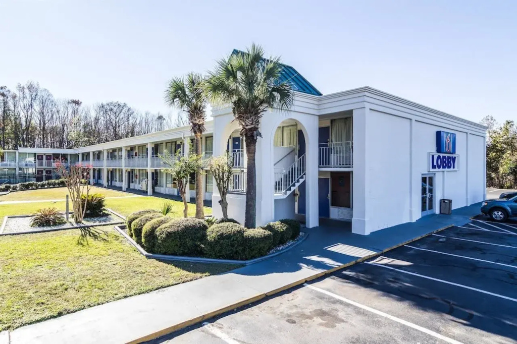 Motel 6 Townsend, GA