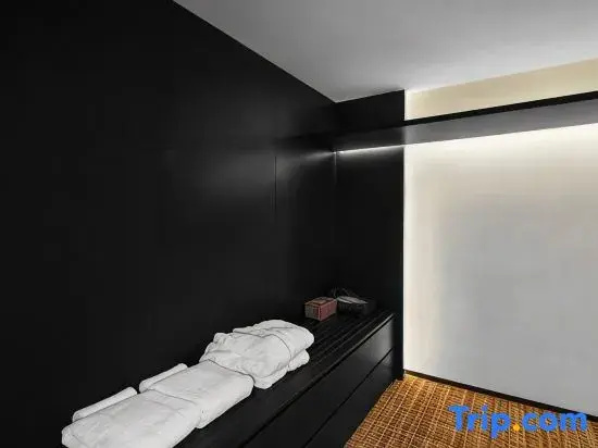 Lailu Minshan Hotel