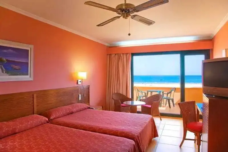 Standard Double room with balcony (full double bed)