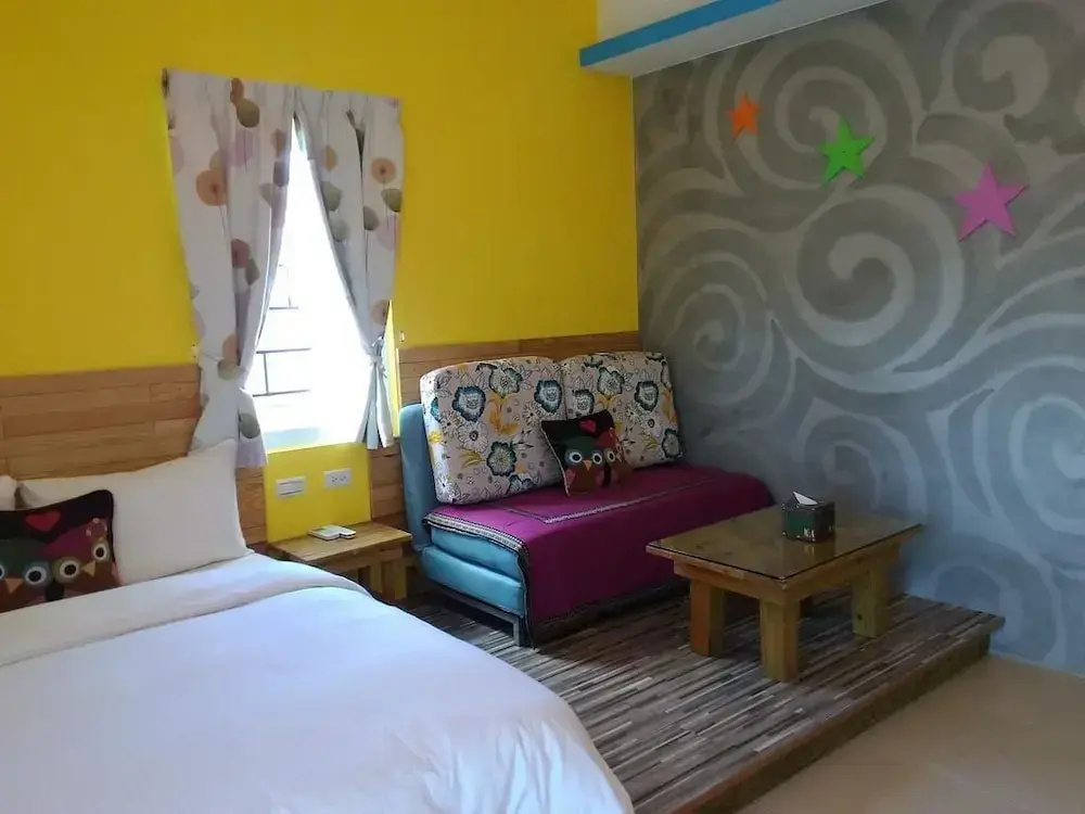 Deluxe Double room (full double bed)