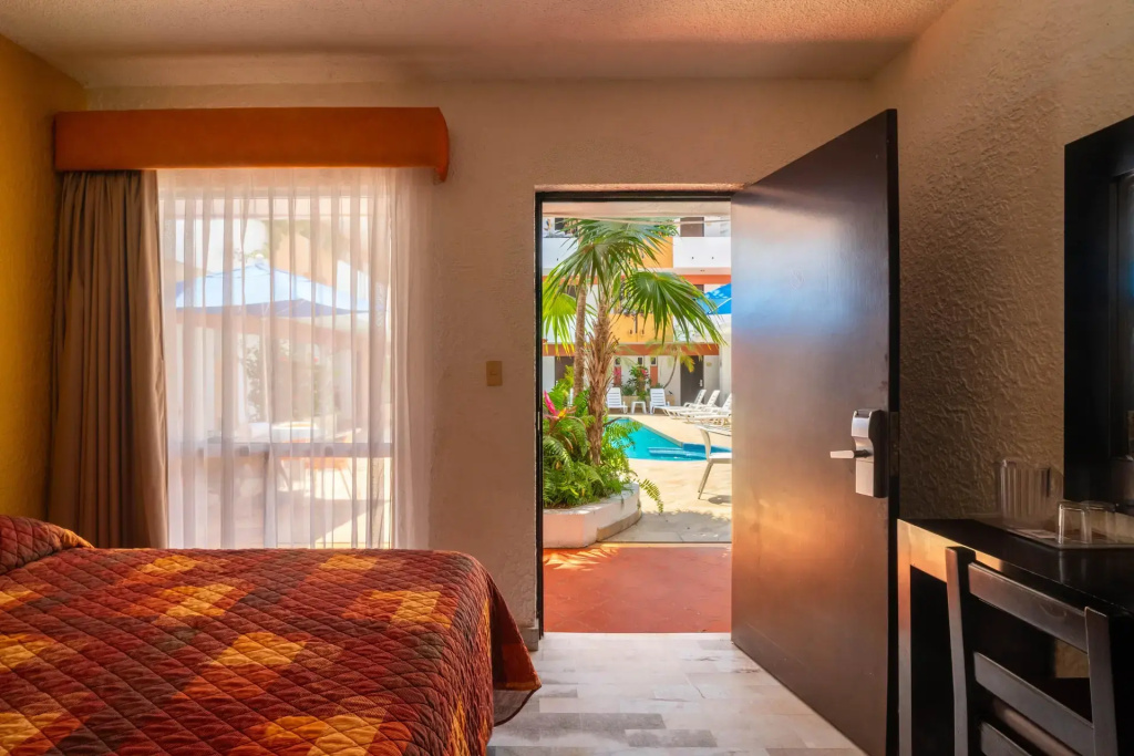 Azteca Inn - Général