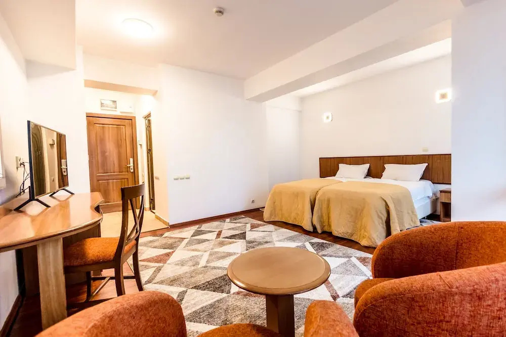 Superior Double room with balcony (twin beds)