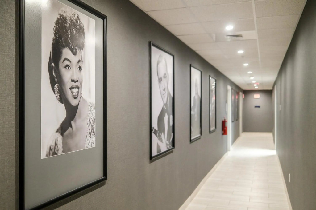 BLU-Tique, Akron, a Tribute Portfolio Hotel: Фото объекта из Shelterz