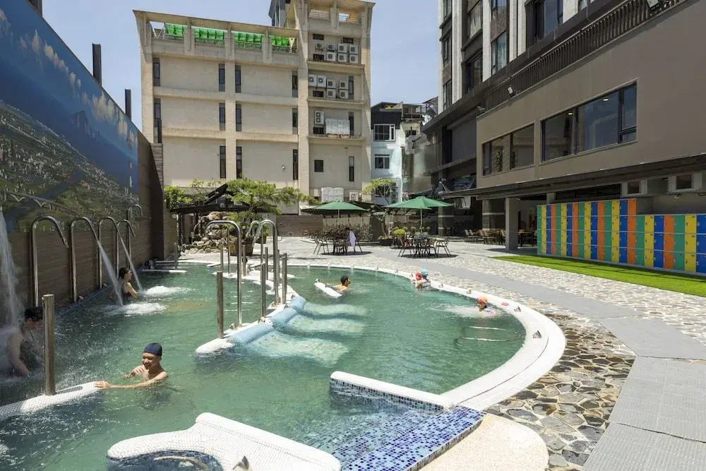 Pool