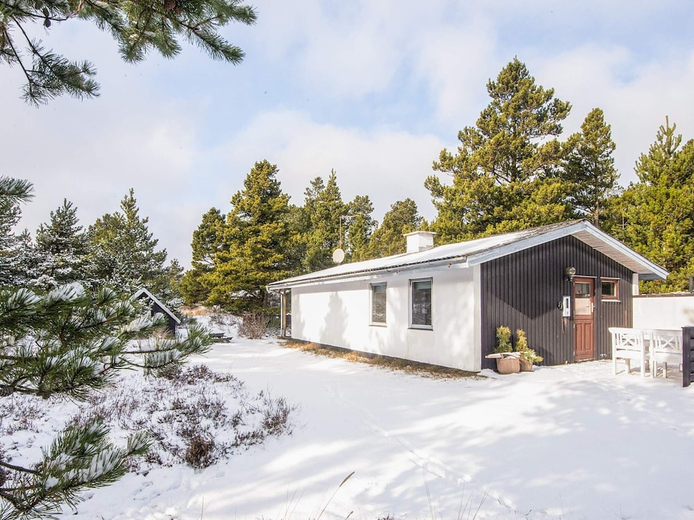 4 Person Holiday Home in Blavand