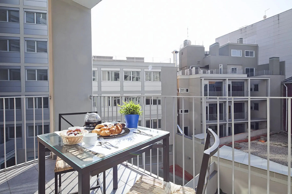 Charmsuites Paralel Apartments