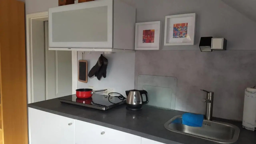 Nettes Appartment in Langenhagen - фото 14