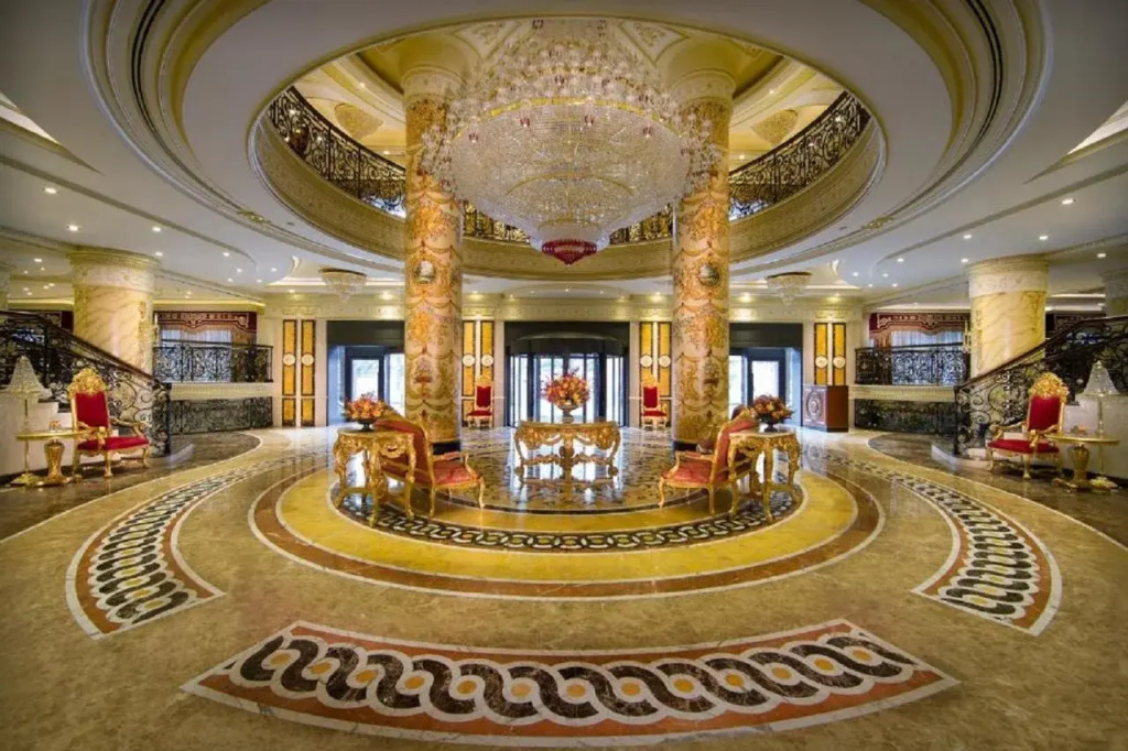 Royal Rose Hotel Abu Dhabi, Curio Collection by Hilton — фото