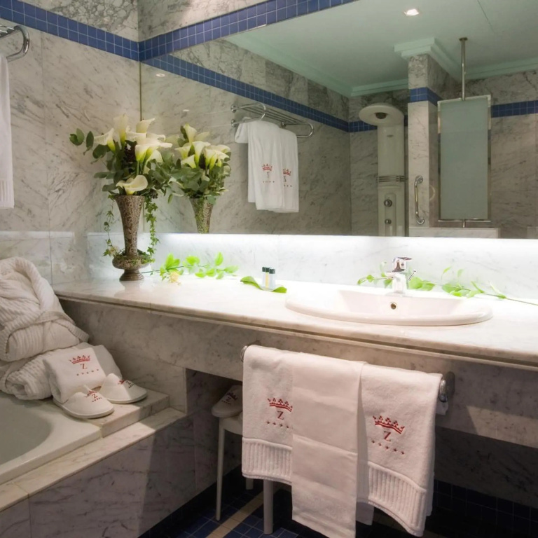 Hotel photo 28