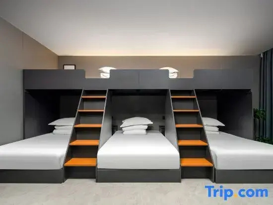 Standard Quintuple room