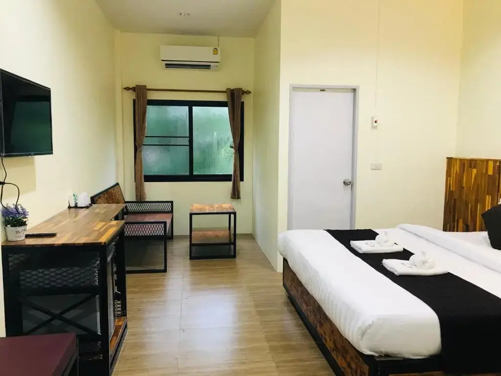 Standard Double room (full double bed)