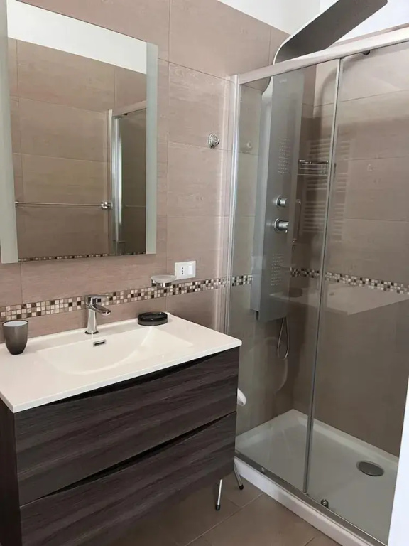 Standard Double room with balcony (full double bed)