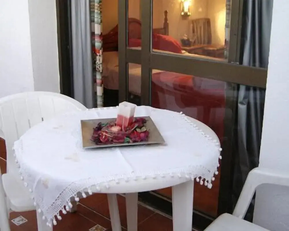 Standard Double room with balcony (full double bed)