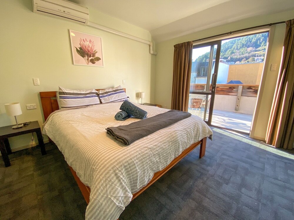 Adventure Queenstown Hostel by null